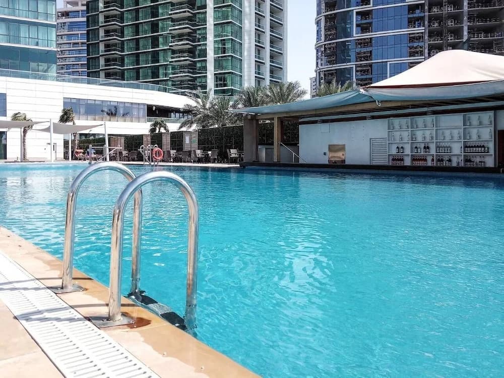 Upscale 1BR - Sea Views - Direct Beach Access! - photo 10