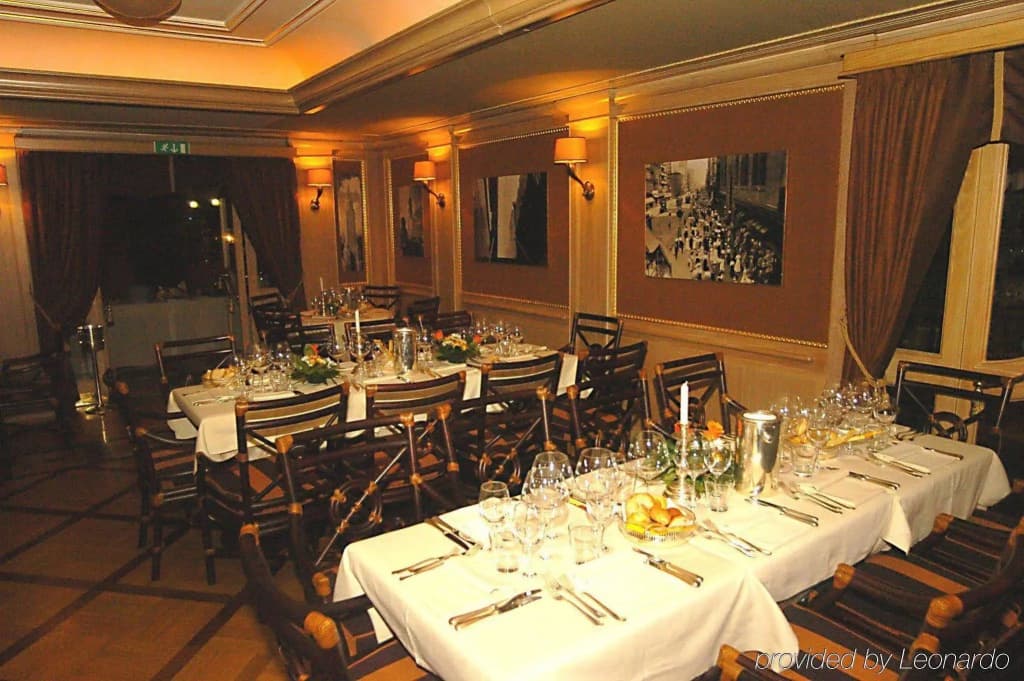 River Château Hotel - photo 28