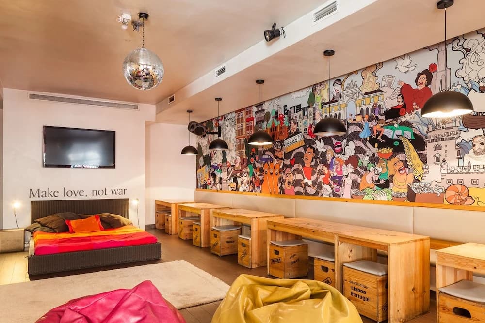 Yes! Lisbon Hostel - photo 17