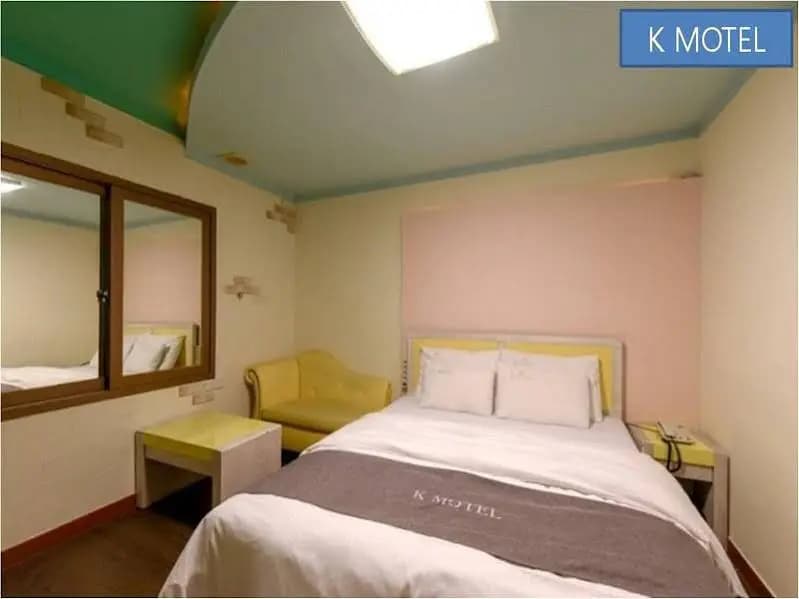M Motel - photo 2