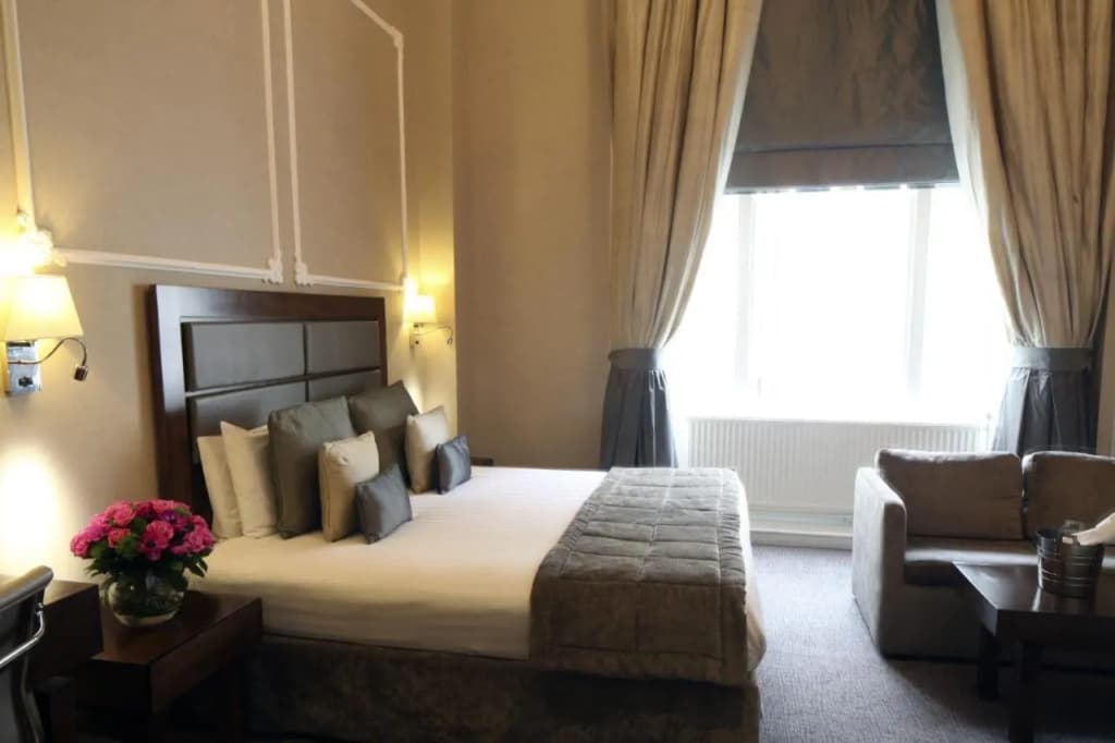 Gem Strathmore Hotel - photo 32