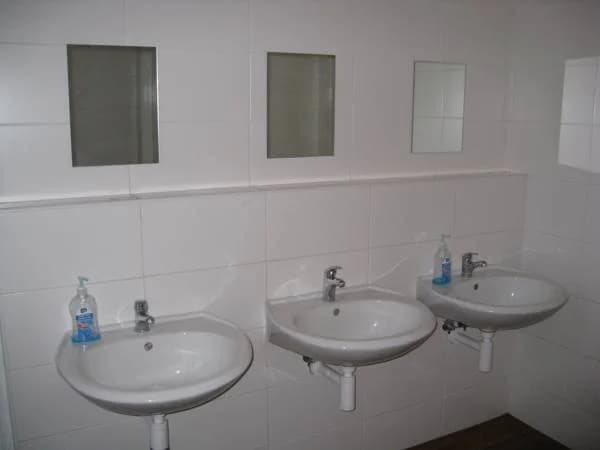 Emma Hostel - photo 10