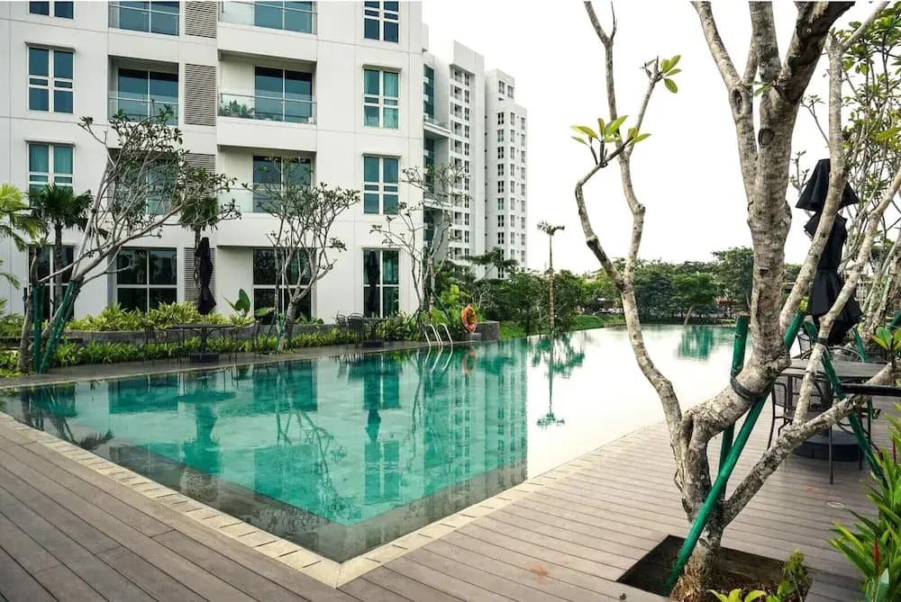 Lush Lakeside - Citra Luxury Apartments - photo 5