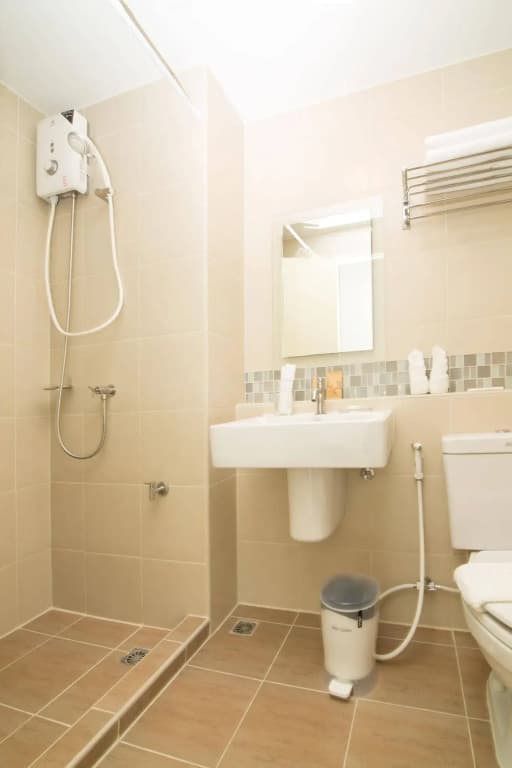 First Choice Suites By The Sea - photo 8