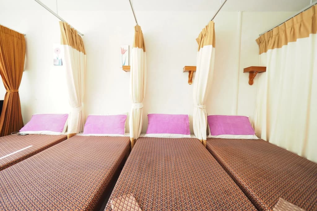 Popeye Guesthouse - photo 6