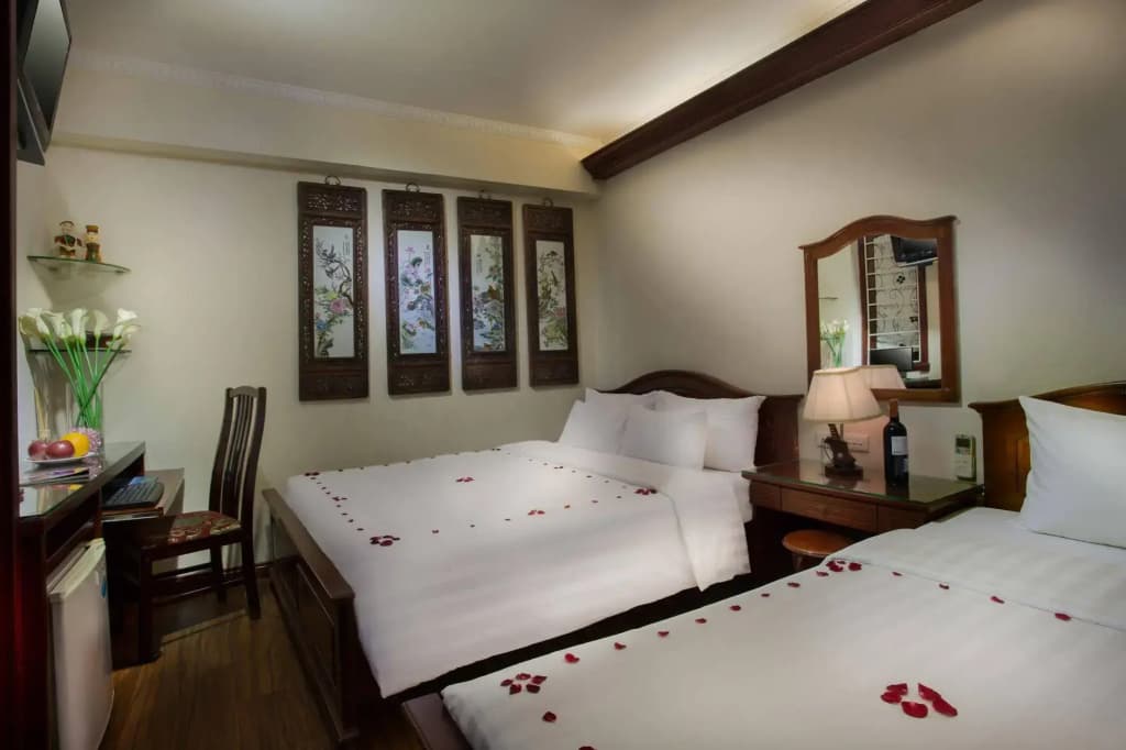 Luminous Viet Hotel - photo 2