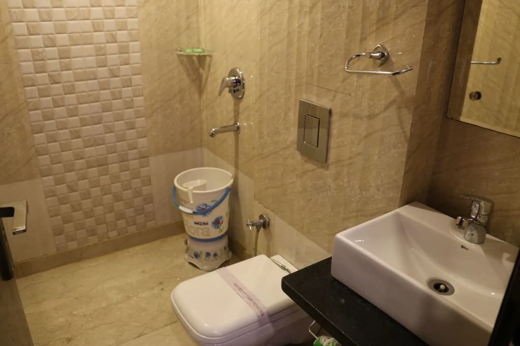 Check In Room Main Bazar - photo 9