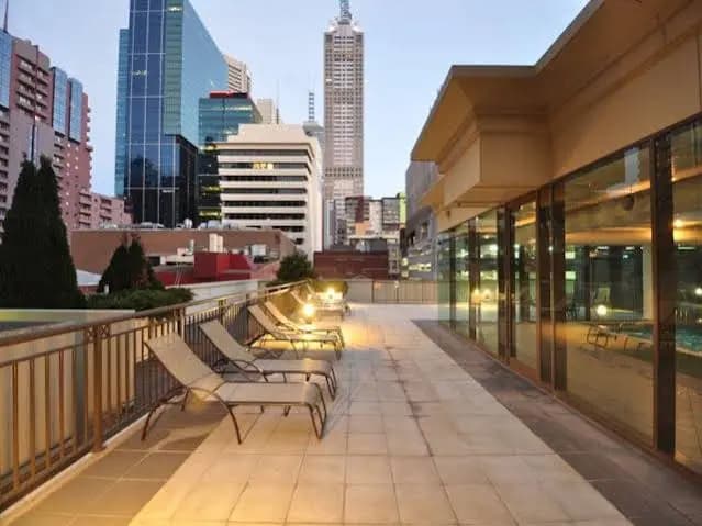 Melbourne Luxury CBD Apartment - photo 8