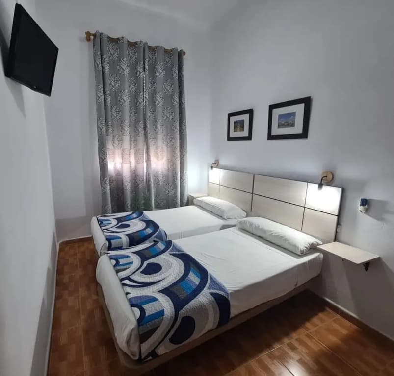 Hostal Miami - photo 5