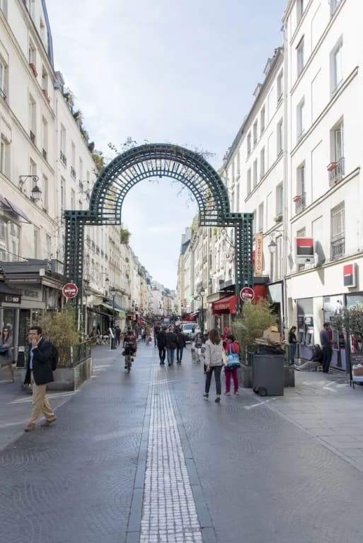 By the Palais Royal - photo 14