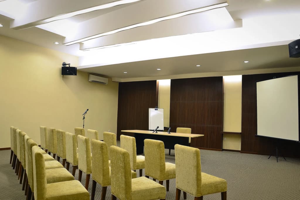 Hotel Feodora Grogol - photo 18