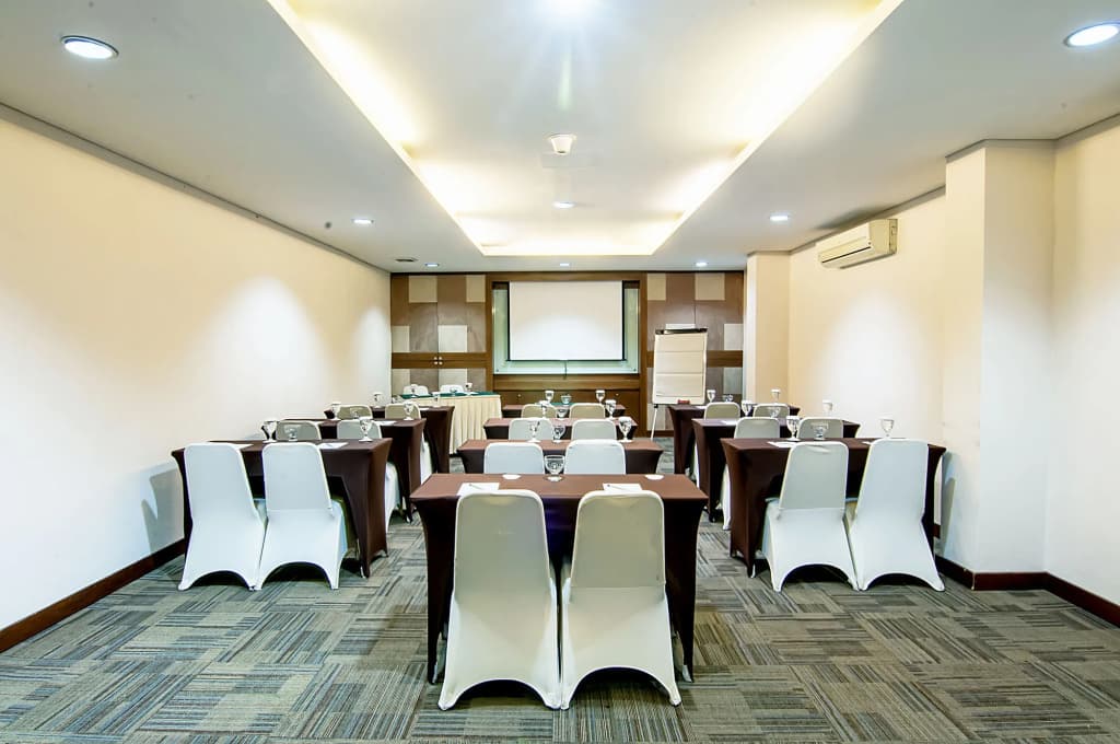 Cipta Hotel Wahid Hasyim - photo 12