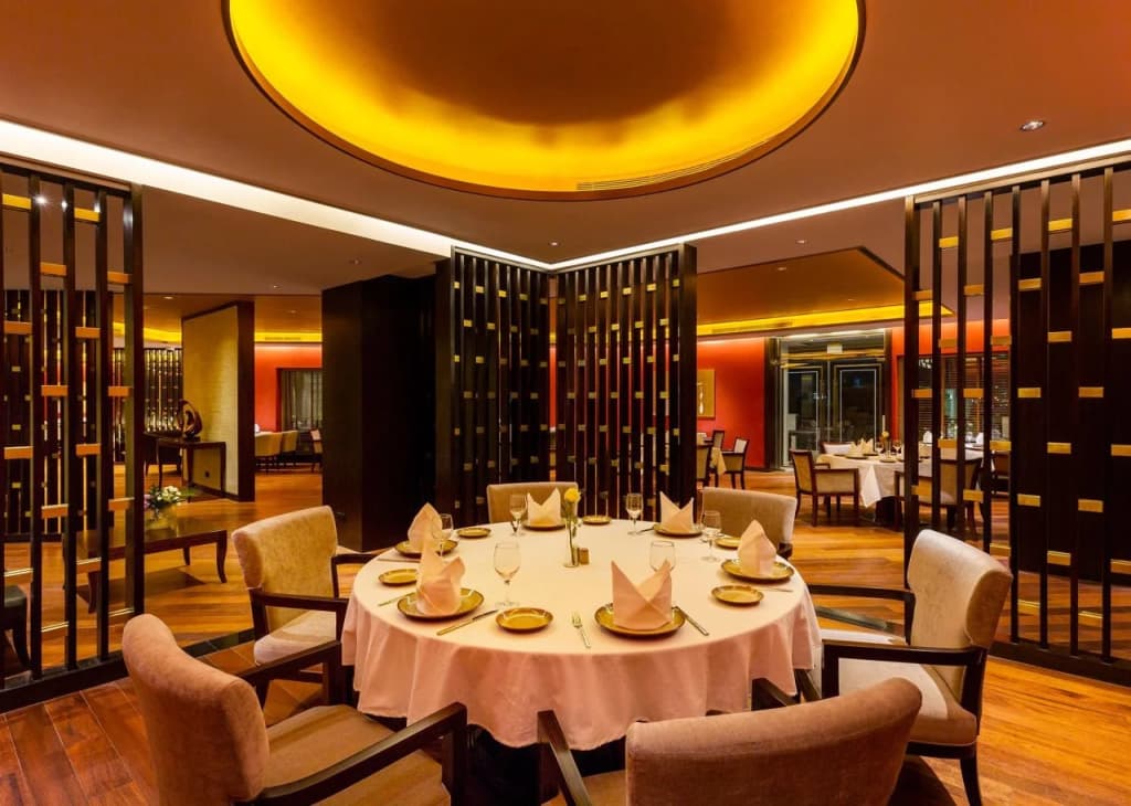 Ezdan Palace Hotel - photo 25