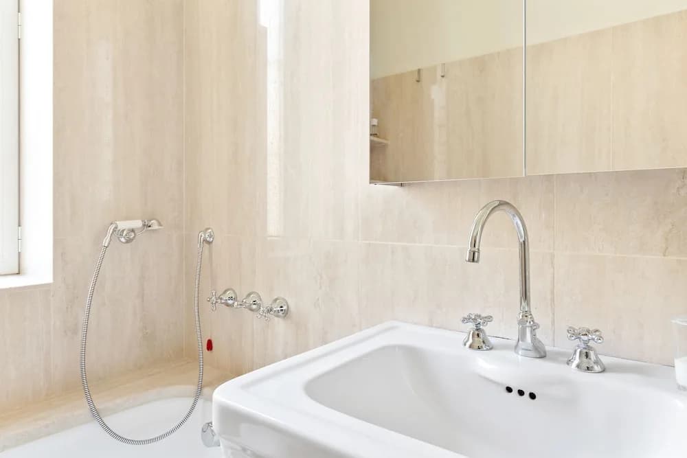 Corso Vercelli Elegant Apartment - photo 9