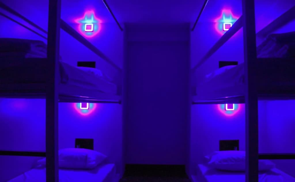 U-Night Hostel - photo 8