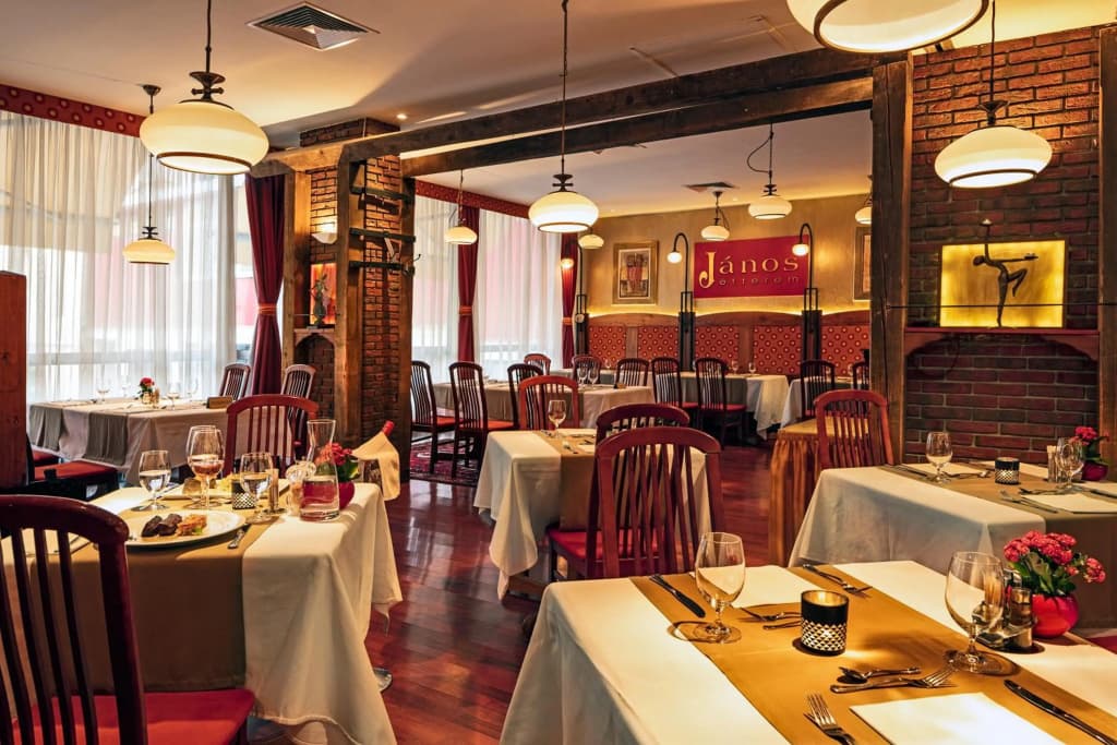 Hotel Charles - photo 44