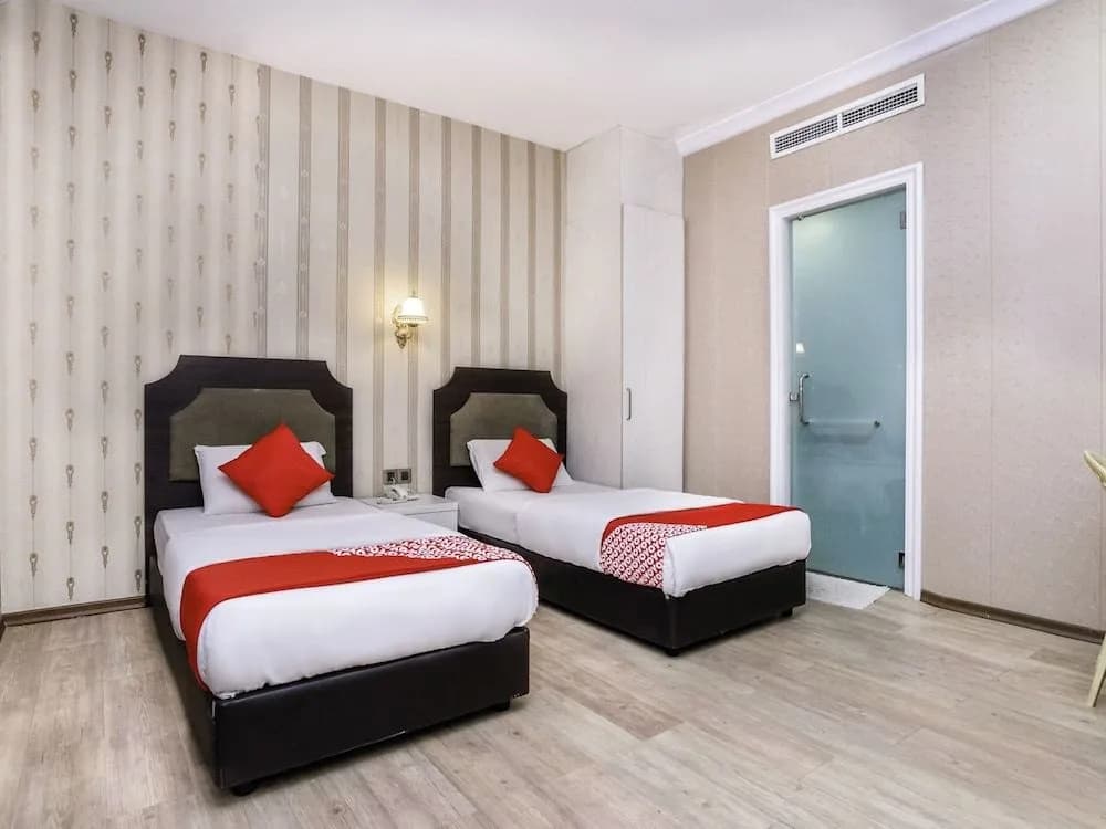OYO 519 Domus Hotel - photo 6