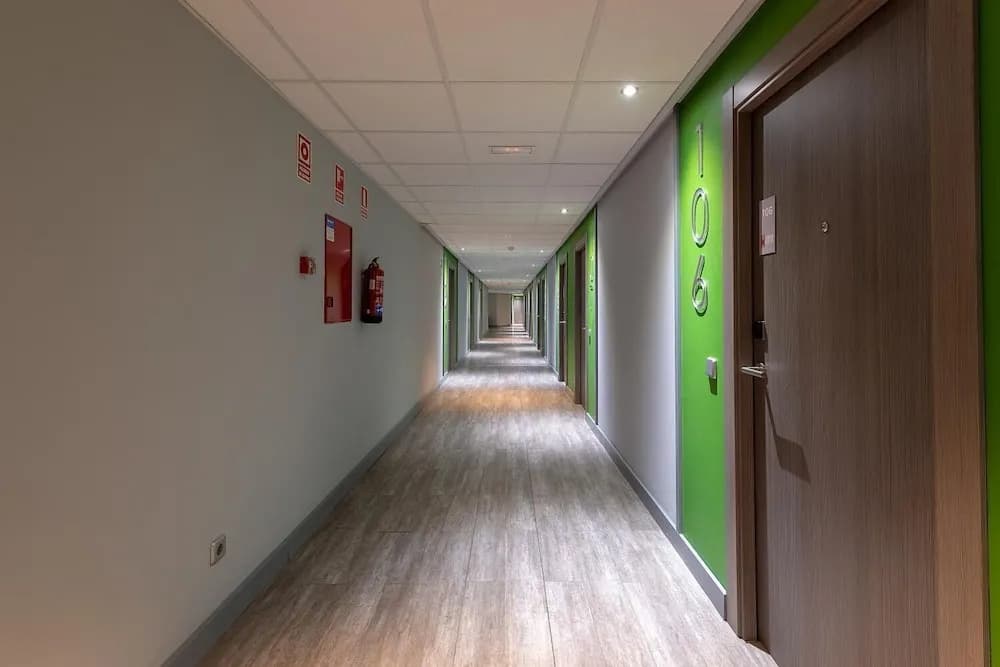 Colourful Studios In Recoletos By Allo Housing - photo 12