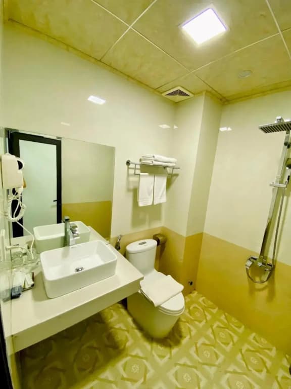 Ha Long Sail Hotel - photo 8
