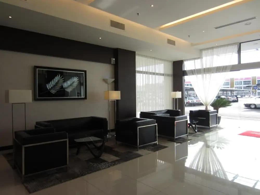 D Hotel Seri Iskandar - photo 2