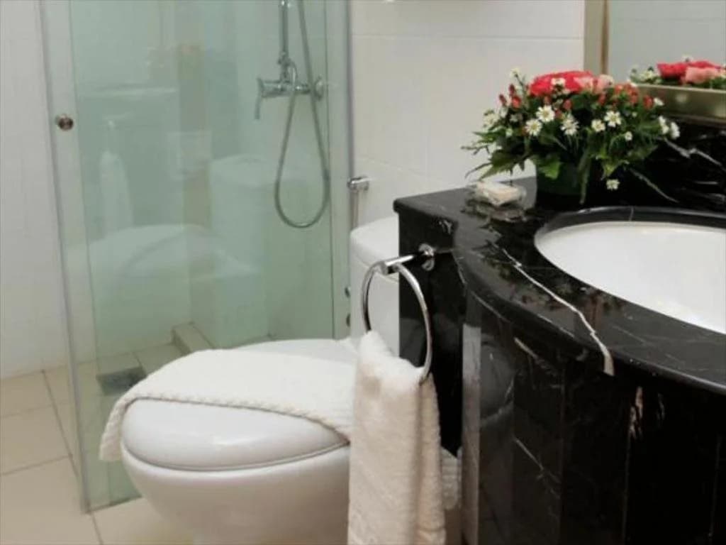 Crown Garden Hotel - photo 9
