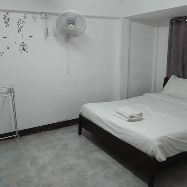 The Moat Hostel - photo 10