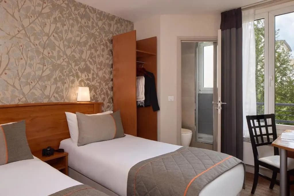 Timhotel Tour Eiffel - photo 35