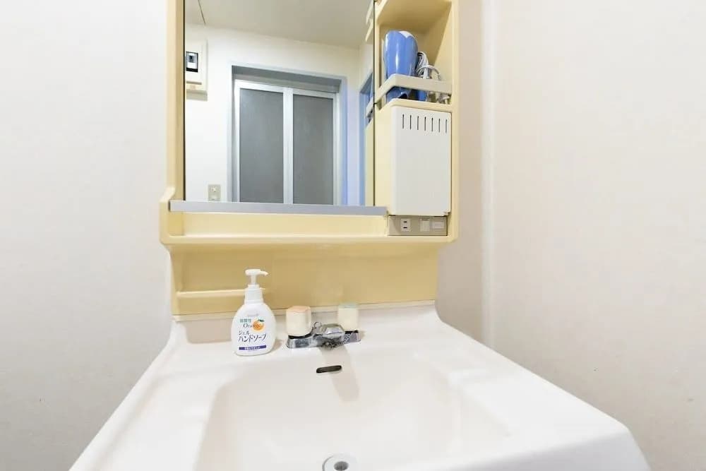Komagome Colorbee Hostel - photo 6