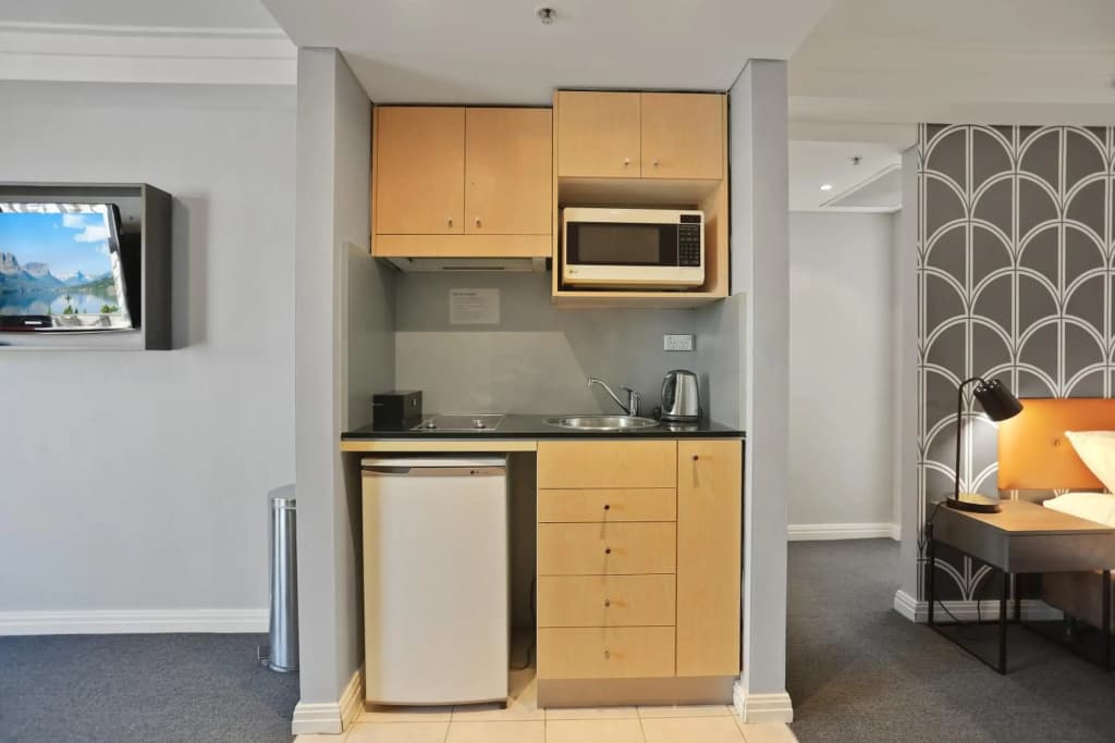 KOZYGURU Sydney CBD Amazing View 2 Bed Family Apartment NHA653-702 - photo 11