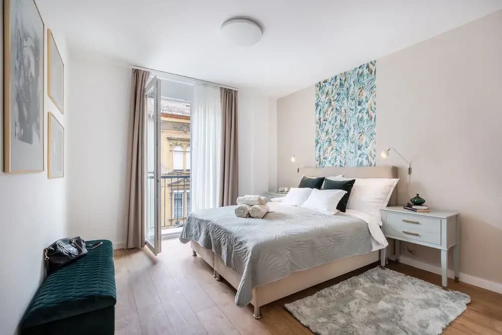 The Rose Garden Apartments - photo 3