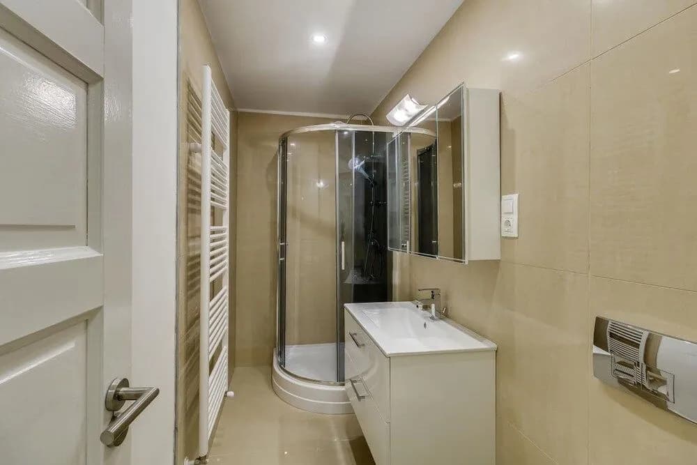Pelicanstay At 5Th District - photo 2