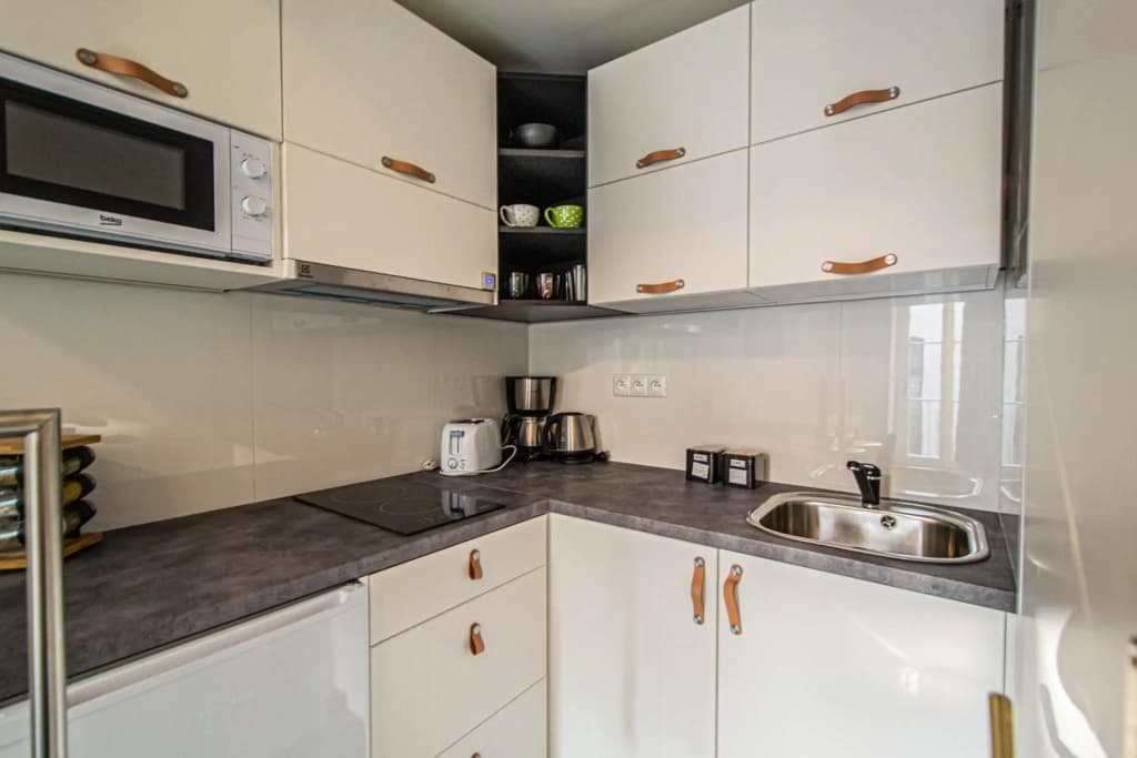 Main train station apartment close to the the Main Square! - photo 16