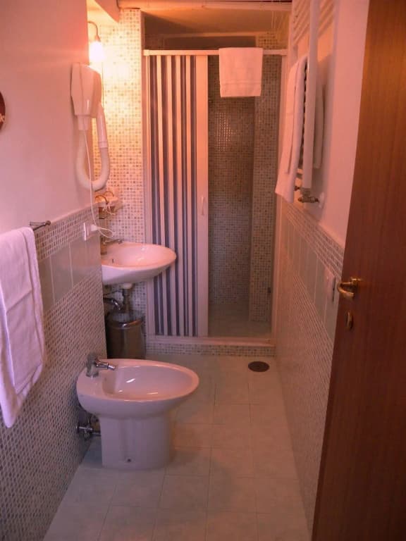 Hotel Margaret - photo 8