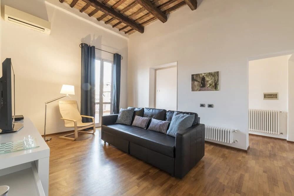 Great Terrace Flat a few Steps From Spanish Steps - photo 2