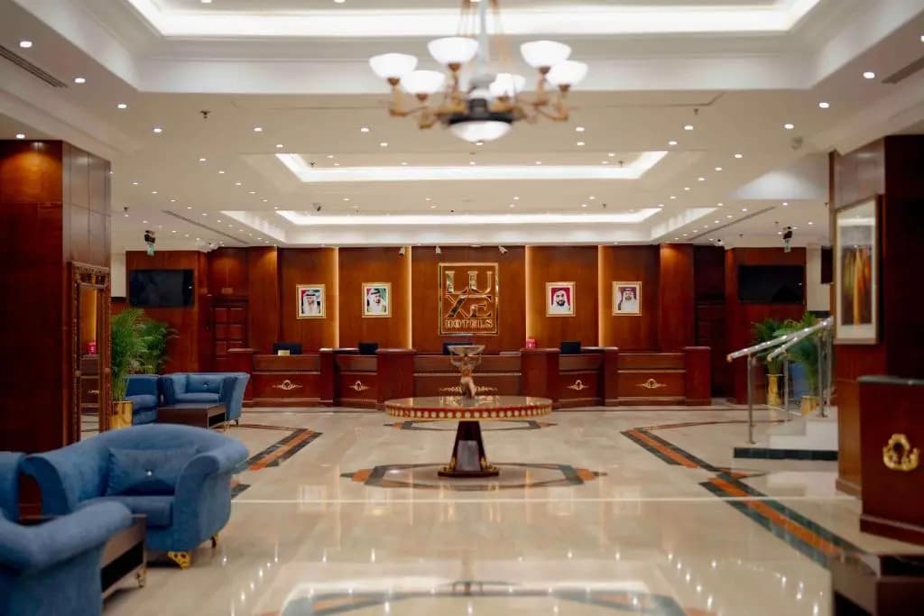 Luxe Grand Hotel Apartments - photo 45
