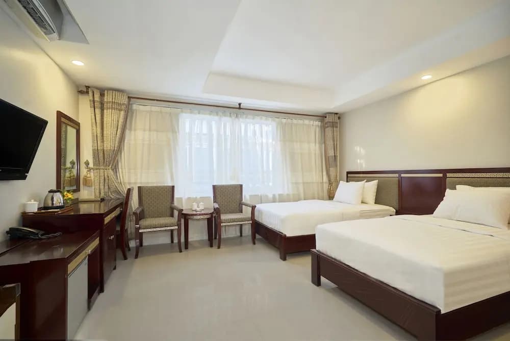 Bizu Hotel Ii - Phu My Hung District 7 - photo 5