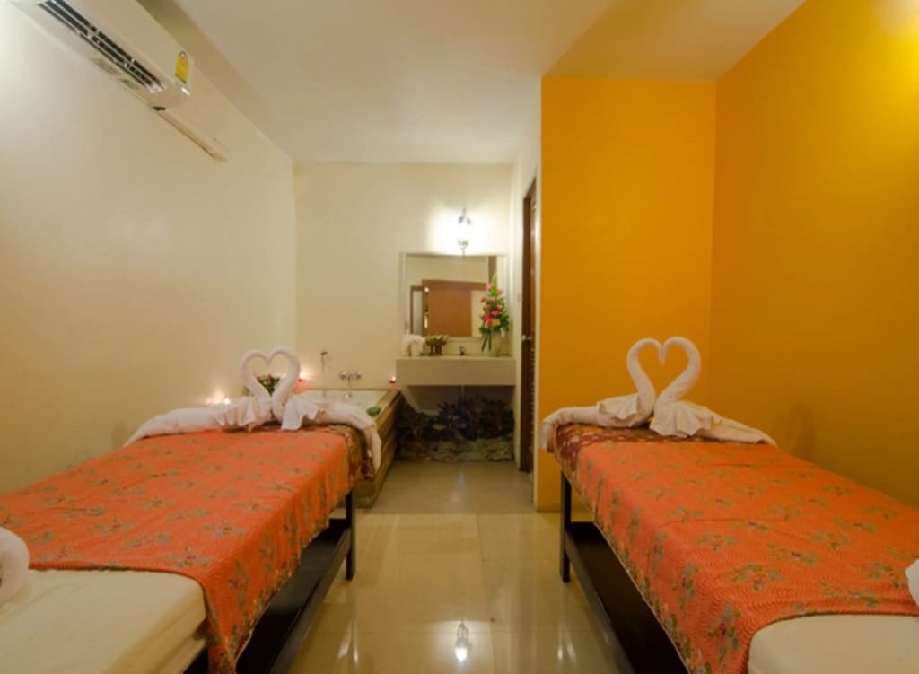 Eastiny Place Hotel - photo 4