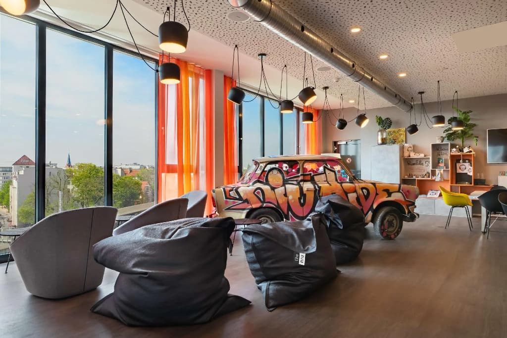 Holiday Inn - the niu, Hide Berlin Friedrichshain by IHG - photo 2