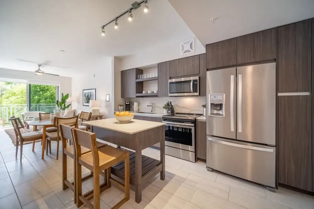 Chic Apartments in the heart of Dadeland - photo 16