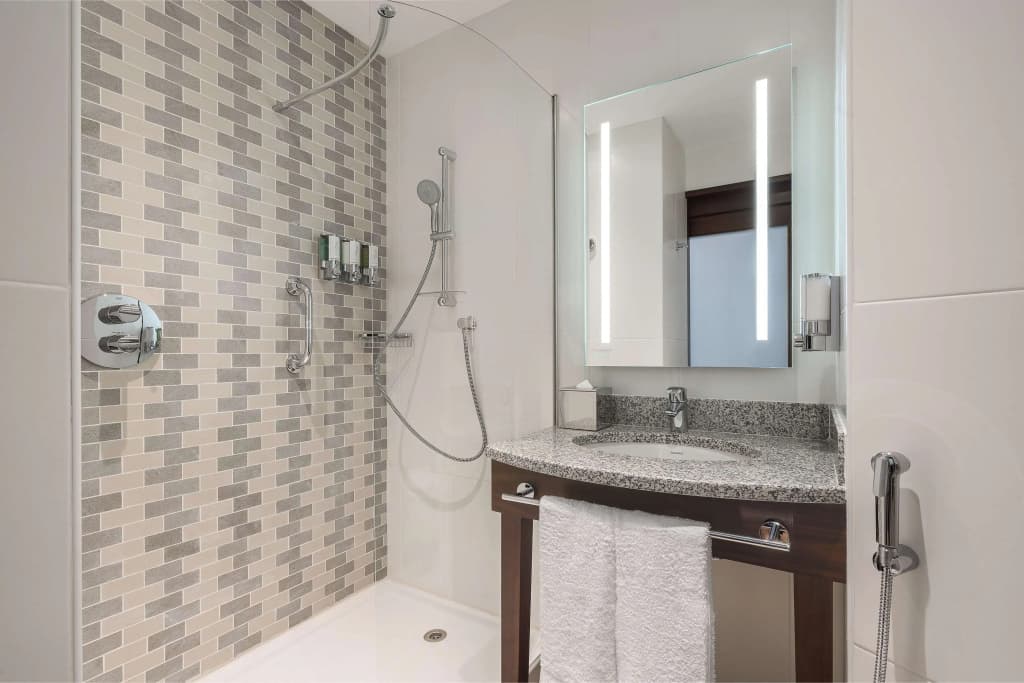Hampton by Hilton Dubai Al Barsha - photo 8