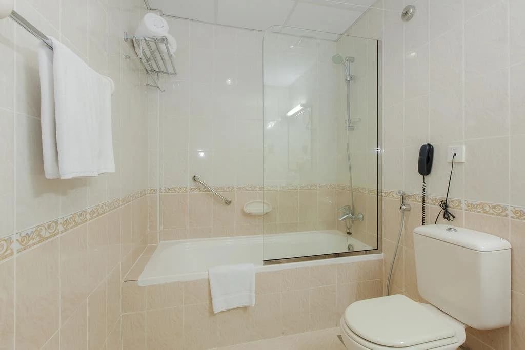 Skylight Hotel - photo 9