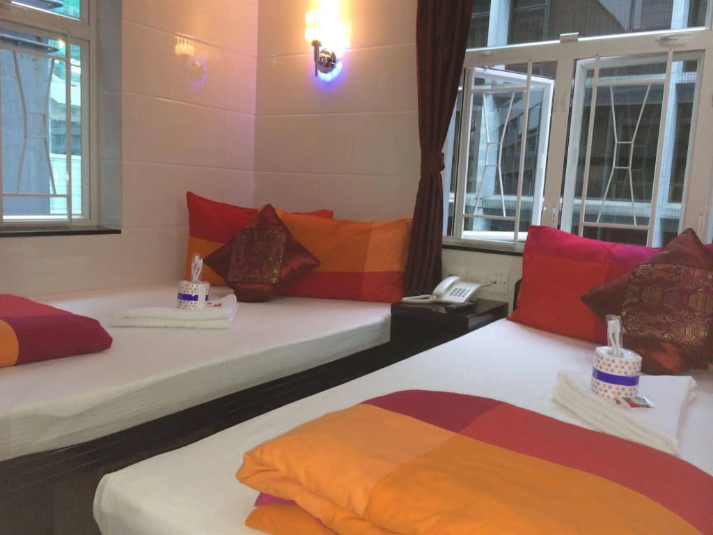 Canada Inn Hotel - photo 2