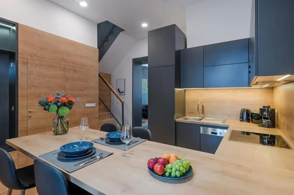 High End Suite Klauzal with AC - photo 11