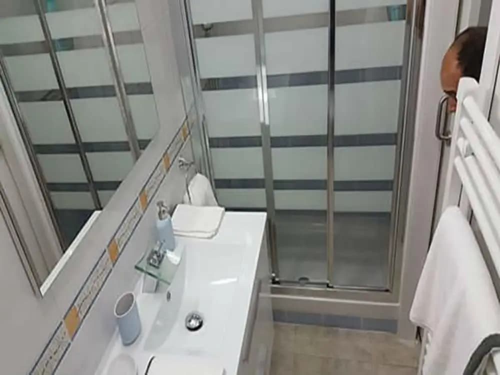 MC YOLO Apartamento Museo Reina Sofia - photo 8