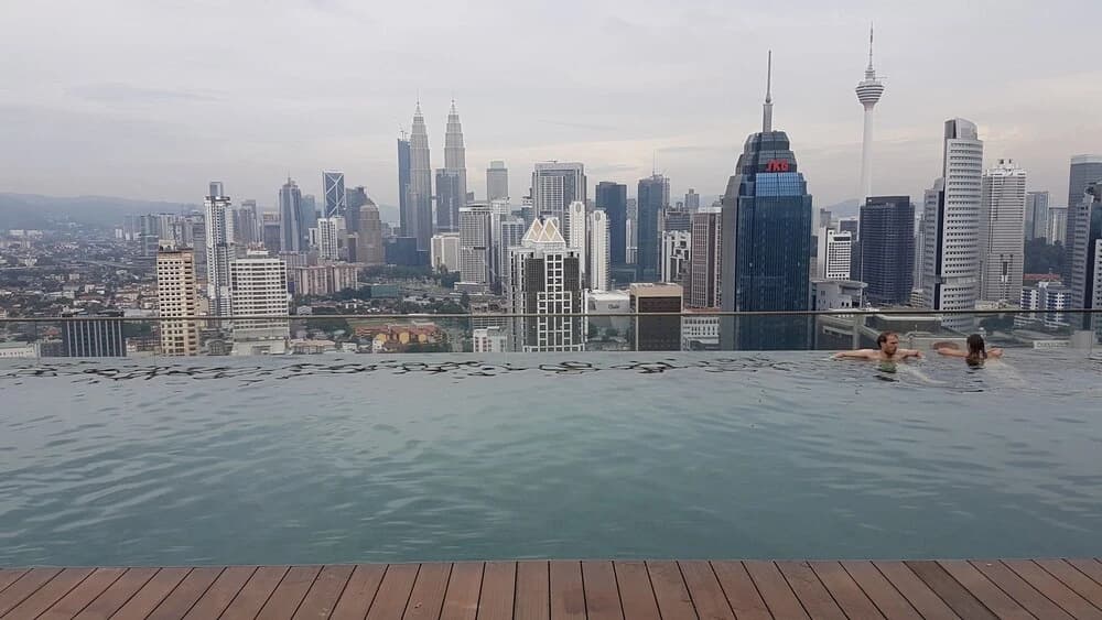 SkyBed Over The Sky Hostel - photo 15