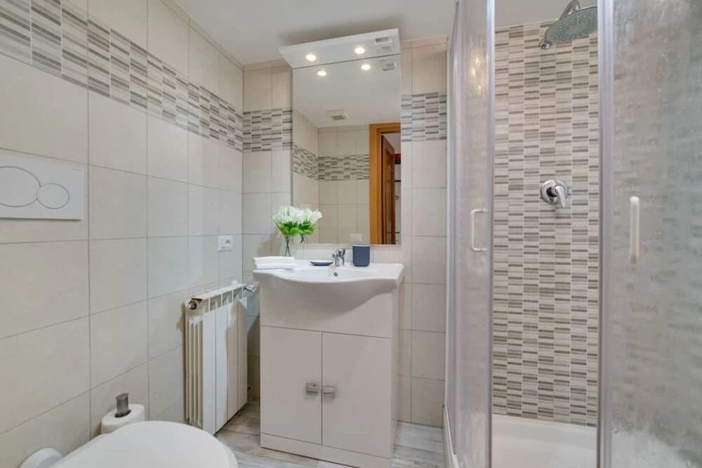 Amazing & Spacious 3bed Flat in Piramide - photo 11