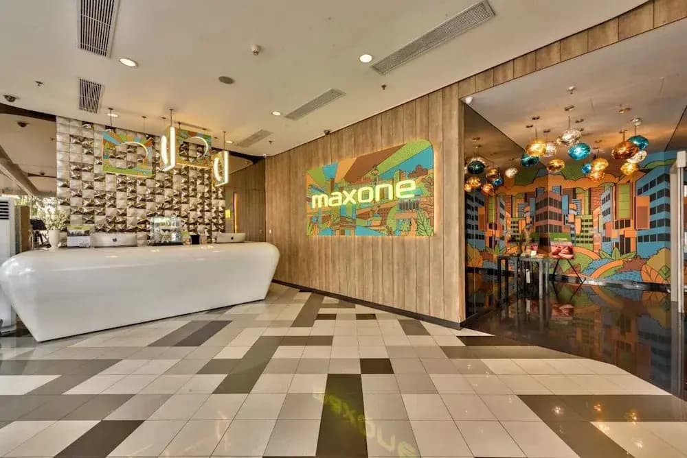 MaxOneHotels Premier Melawai - photo 13