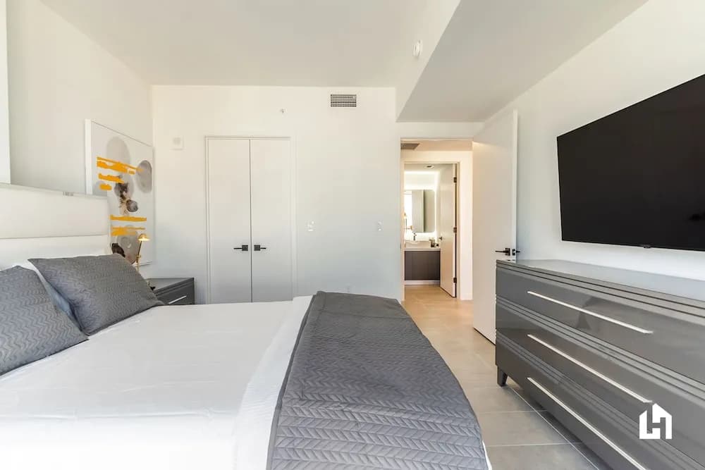 Downtown Miami Condos by Lua Host - photo 7
