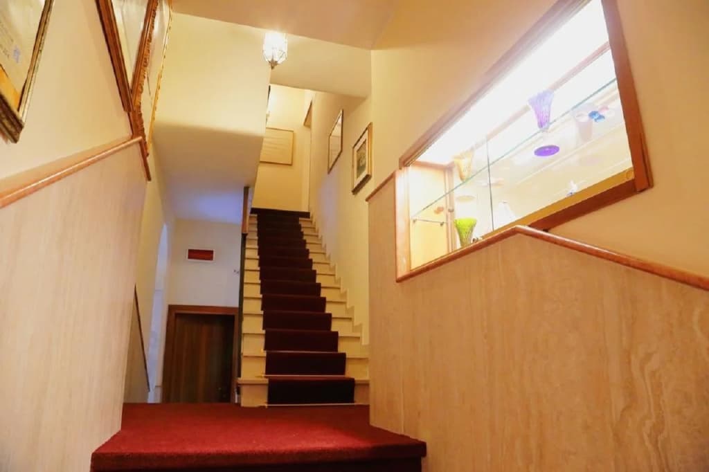 Tivoli Hotel - photo 8