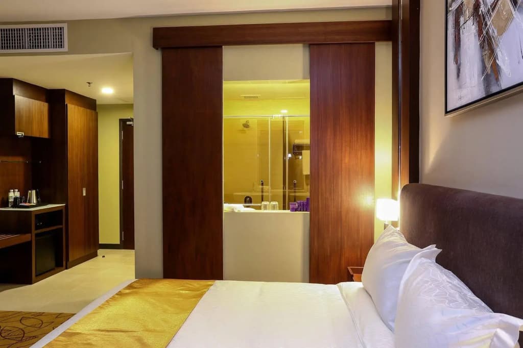 Metro Hotel - photo 4